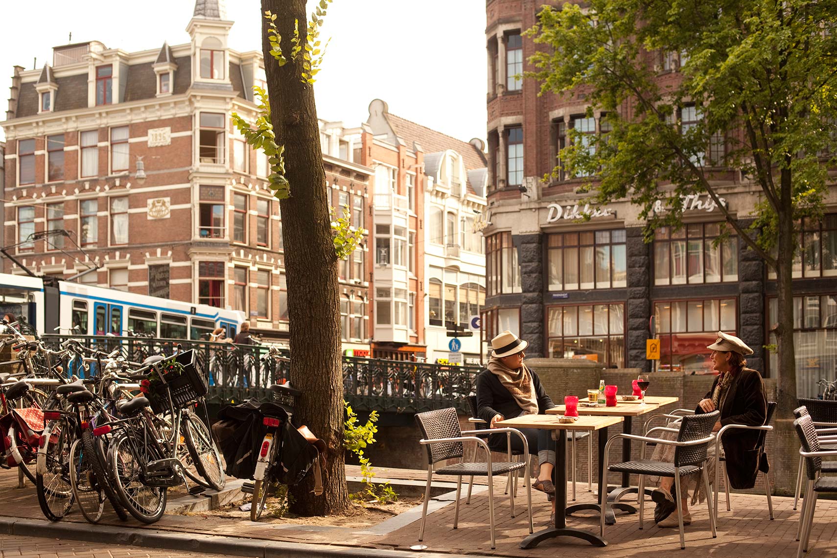amsterdam-7412ec.jpg